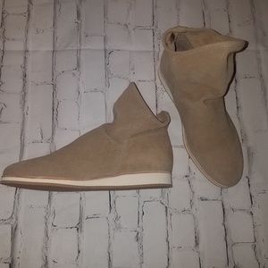 NEW 🎉🎉 Firth Boots sz.9